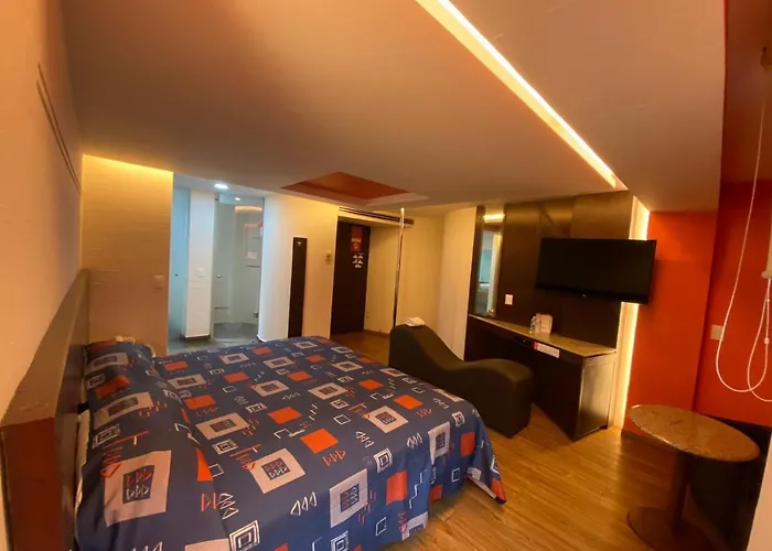 Love hotel Auto Rosso *
