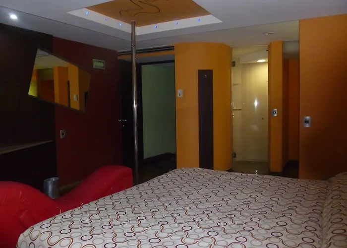 Love hotel Auto Rosso Mexico City