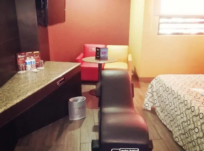 Love hotel Auto Rosso